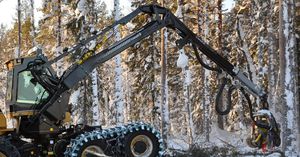 braccio articolato per abbattitrice forestale