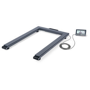 pesapallet con monitor separato