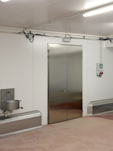 porta con cerniera 1