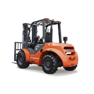 carrello elevatore per terreno accidentato