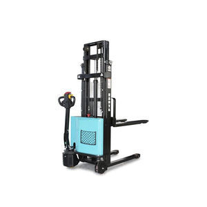 accatastatore elettrico
