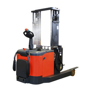 accatastatore elettrico