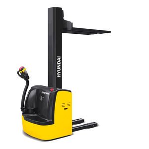 accatastatore elettrico