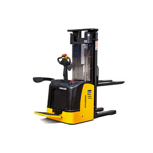 accatastatore elettrico
