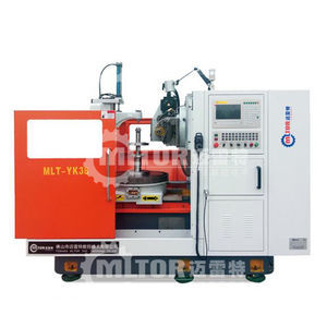 dentatrice a creatore CNC