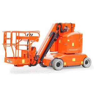 piattaforma a sfilo verticale semovente 1