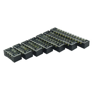 morsetto componibile con connessione a vite / da montare su pannello / passante / in materia plastica