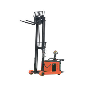 carrello elevatore retrattile elettrico
