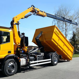 braccio di sollevamento a uncino per camion 1