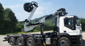 gru montata su camion 1