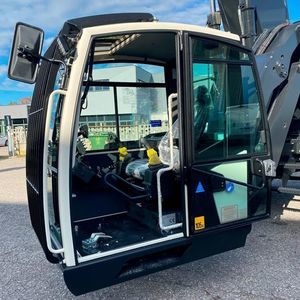 cabina per macchina da cantiere