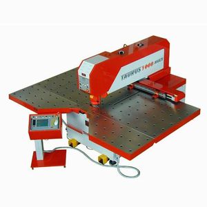 punzonatrice CNC