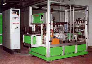 macchina di produzione di cornici metalliche