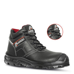 scarpe antinfortunistiche per attività all'aria aperta