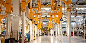 postazione di lavoro per assemblaggio