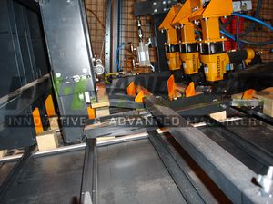 macchina inchiodatrice di pallets