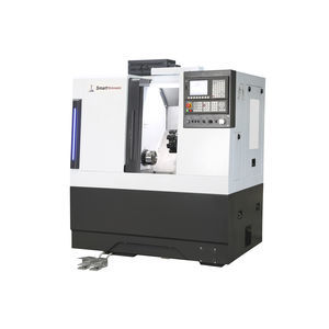 centro di tornitura CNC