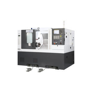 centro di tornitura CNC