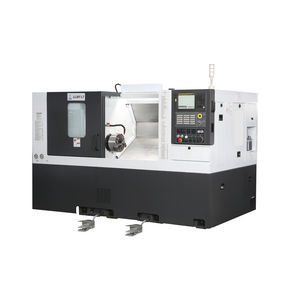 centro di tornitura CNC