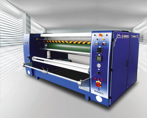 macchina di trattamento di superficie per materiale tessile
