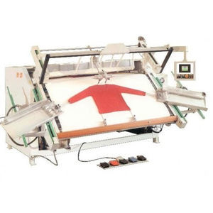 macchina di nobilitazione tessile per tessuto a maglia