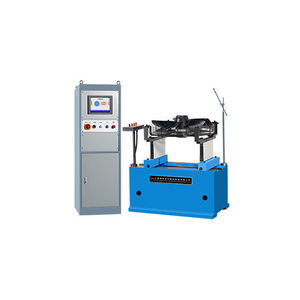 macchina equilibratrice per rotori 1