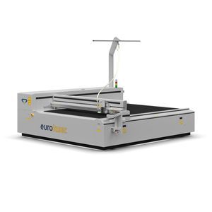 macchina da taglio laser CO2