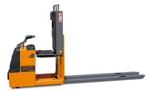 carrello commissionatore a basso livello 1