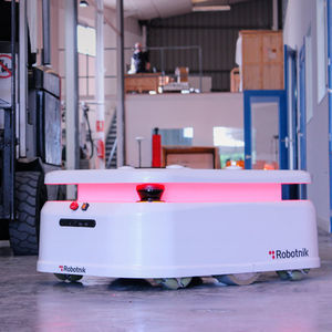 Robot mobile autonomo (AMR) per movimentazione 1