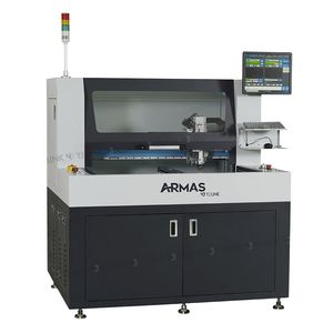 contornatrice per PCB robotizzata