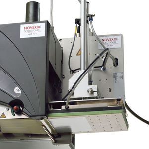 applicatore di etichette per cartoni