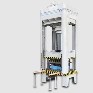 macchina sbavatrice CNC 1