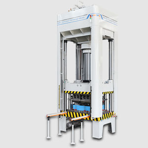macchina sbavatrice CNC 1