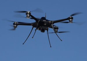 drone quadrirotore / per ripresa aerea / per applicazioni industriali