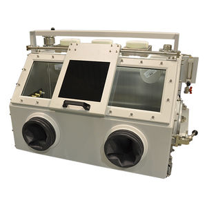 glove box isolatore