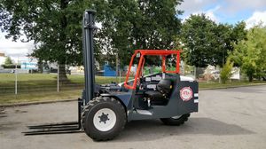 carrello elevatore con motore a combustione