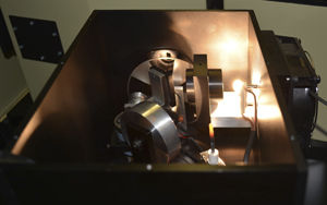 fonte di luce con lampada alogena