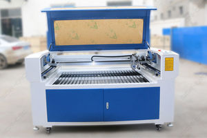 macchina da taglio laser CO2