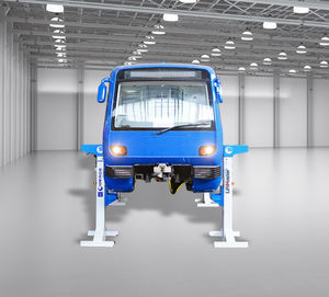 sistema elevatore per veicolo ferroviario