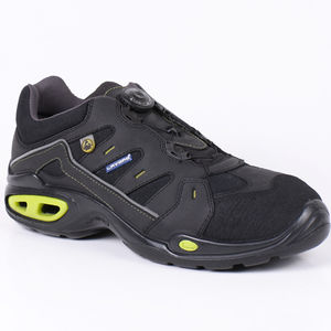 scarpe antinfortunistiche per attività all'aria aperta