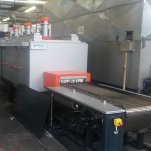 forno a nastro trasportatore