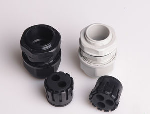 pressacavo in plastica 1