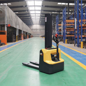 accatastatore elettrico
