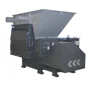 trituratore per legno / per cartone / di pneumatici / monoalbero