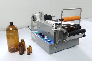 macchina di etichettatura semiautomatica