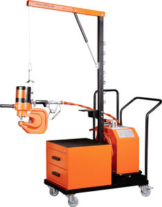 centro di punzonatura semiautomatico