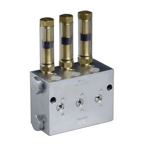 distributore di lubrificante a doppia linea 1
