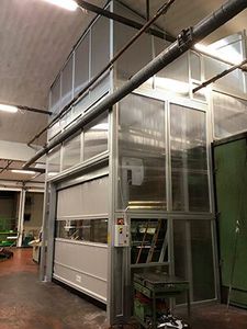 dispositivo di protezione per macchina industrialie