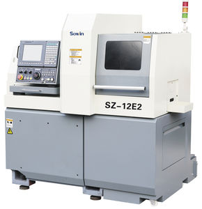 tornio a fantina mobile CNC