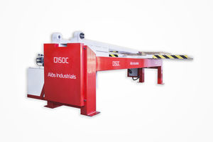 macchina per smontaggio attrezzi per pallet